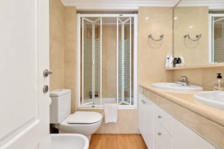 Ático dúplex con piscina privada y vistas privilegiadas al Montgó y al Castillo de Dénia