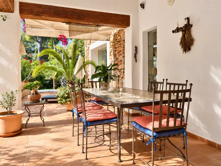Villa en venta en Cabo de San Antonio, Jávea | Una sola planta, vistas al Montgó y apartamento de invitados