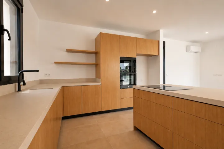 Exclusiva villa de obra nueva con vistas al Montgó en Jávea