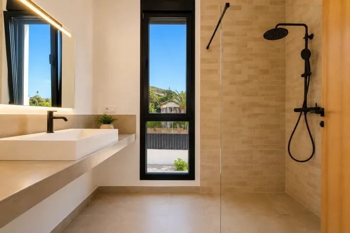 Exclusiva villa de obra nueva con vistas al Montgó en Jávea