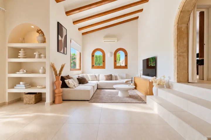 Villa reformada con casa de invitados independiente en Pinosol, Jávea