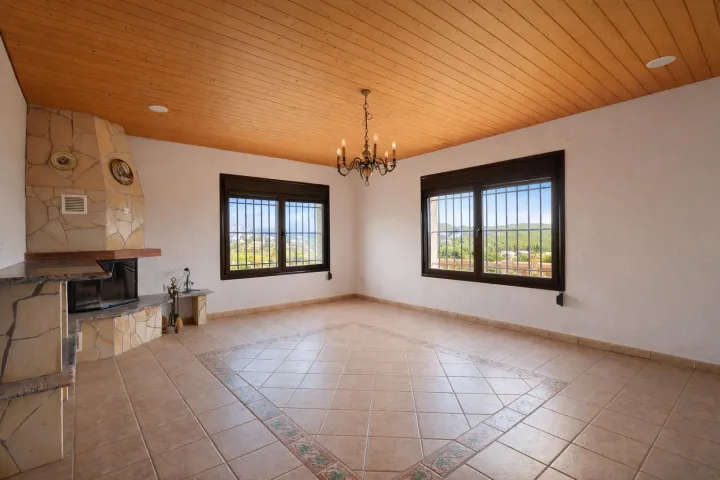 Ferme méditerranéenne avec vignobles privés et vue sur le Montgó, entre Jávea et Benitachell