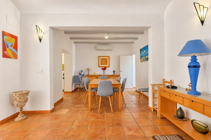 Charming villa with private pool, fruit garden and spaces to enjoy the Mediterranean