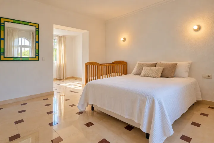 Charming villa with private pool, fruit garden and spaces to enjoy the Mediterranean