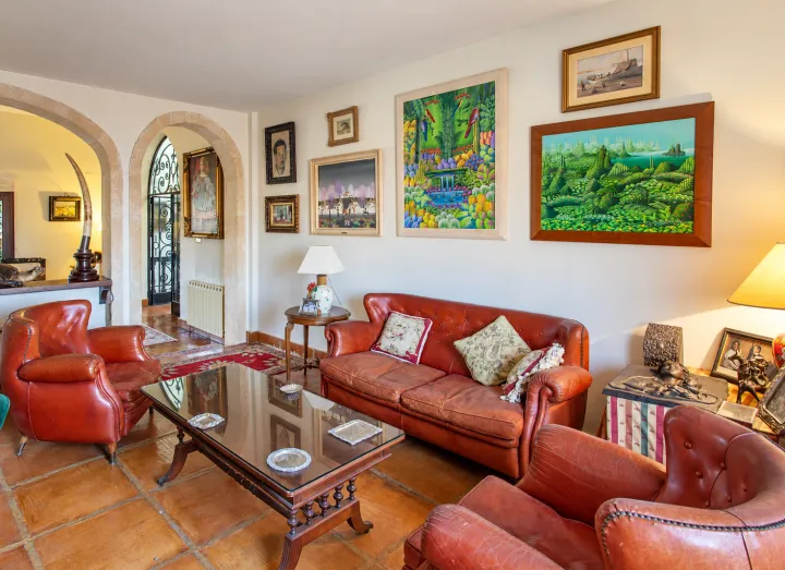 Eine Villa mit mediterraner Seele und Blick auf den Montgó in Dénia